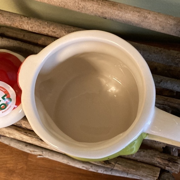 NEW DR. SEUSS SANTA GRINCH 65TH ANNIVERSARY COVERED MUG - Picture 4 of 12